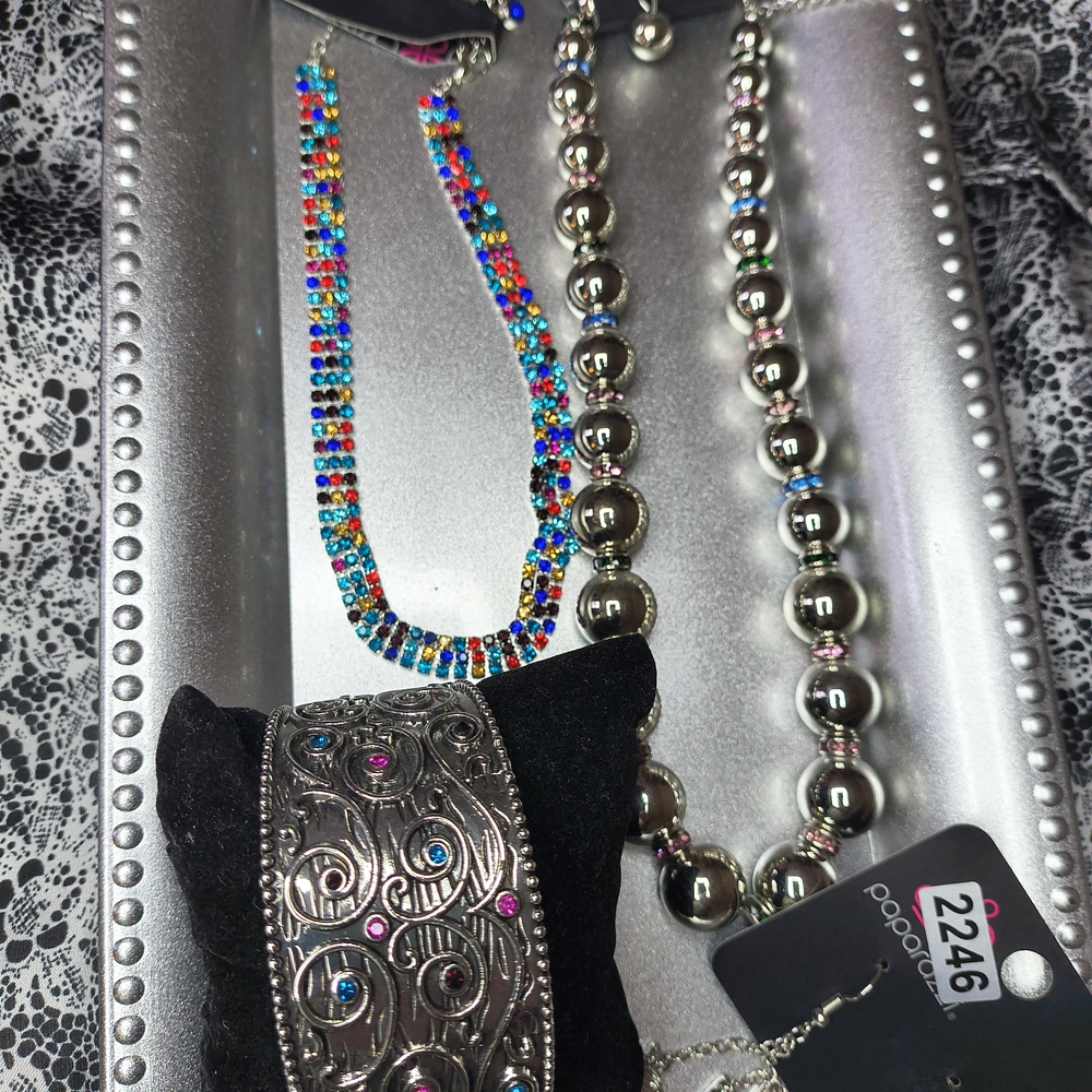 Silver Rhinestone Festive Necklace Coordinating Set 4pc Set - Picture 2 of 10